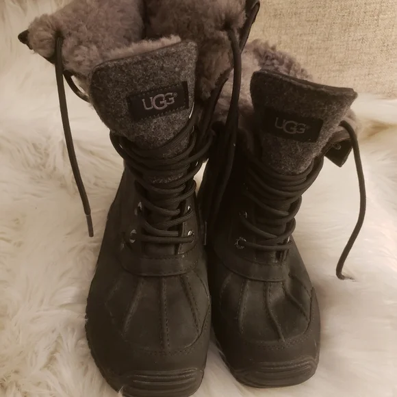 UGG | Shoes | Ugg Event Waterproof Womens  display picture 1